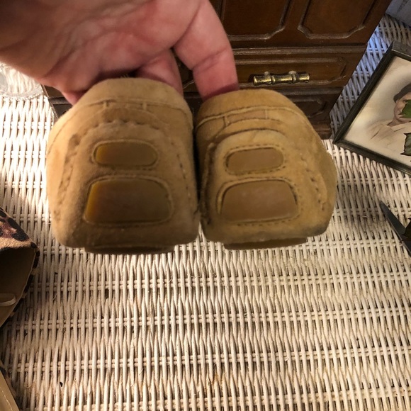 2 pairs of sz 8 casual shoes.. great condition - Picture 8 of 9